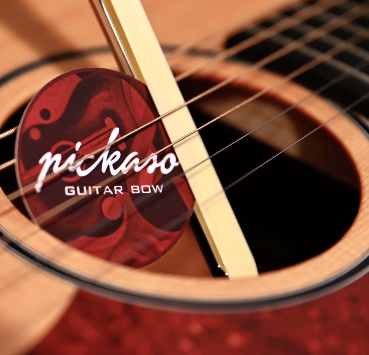 A classical guitar duet with the Pickaso Guitar bow 